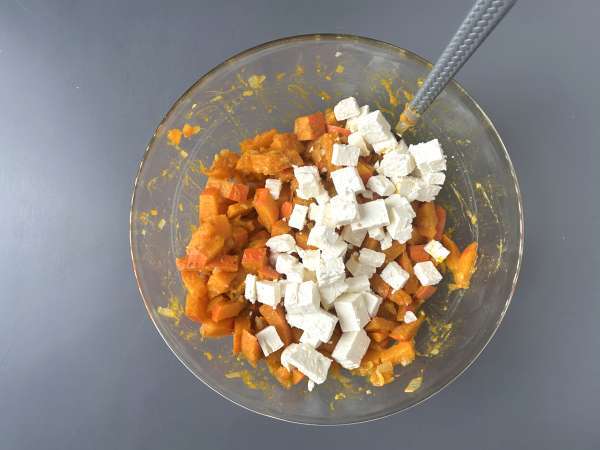 Strudel salato di zucca potimarron e feta con pasta sfoglia croccante - Preparazione tappa 5