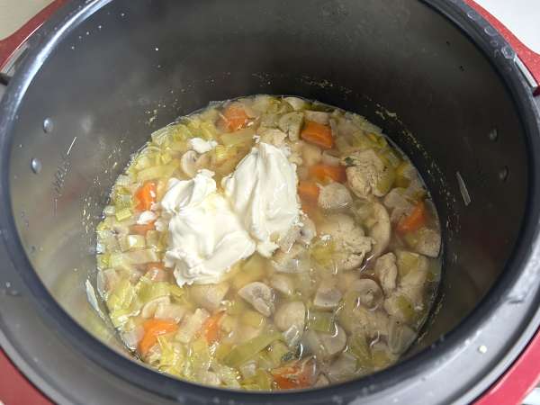 Blanquette di pollo con cookeo: ricetta cremosa con funghi e carote - Preparazione tappa 6