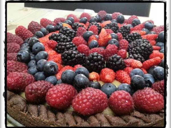 Crostata cioccolato e rhum con crema frangipane e frutti di bosco - Preparazione tappa 4