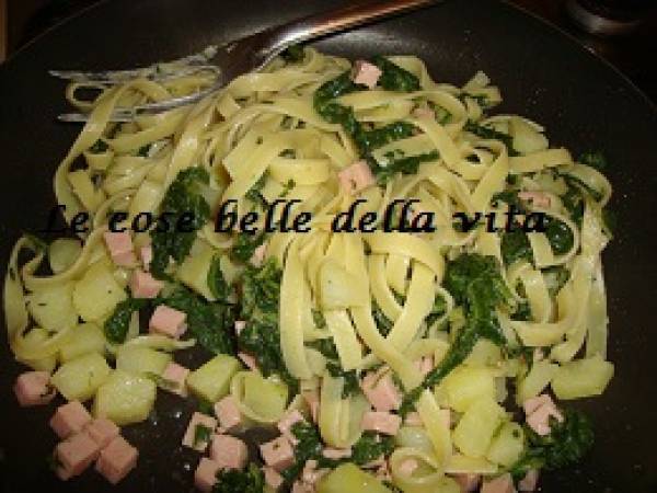 Tagliatelle con bieta prosciutto e patate - Preparazione tappa 1