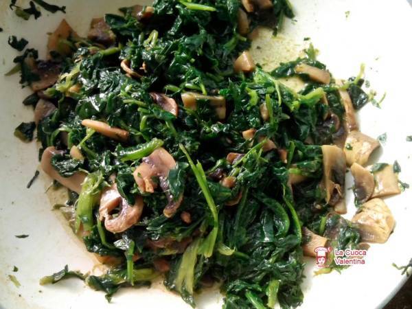 Pasta con funghi e spinaci - Preparazione tappa 1