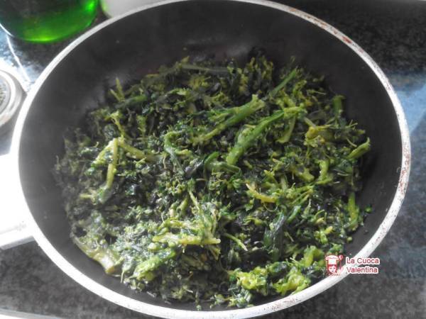 Tagliatelle fatte in casa con mugnoli ( cavoli ) - Preparazione tappa 1