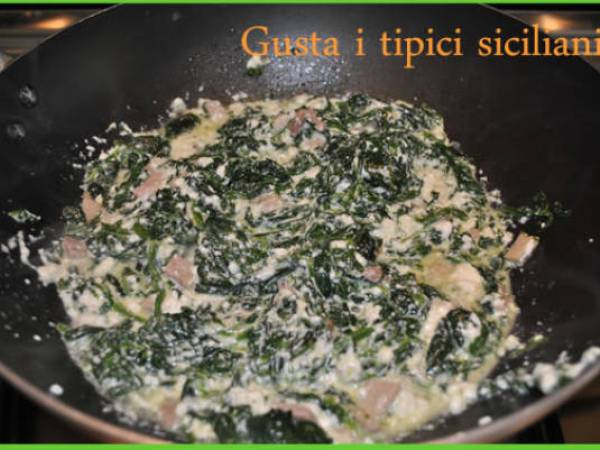 Rigatoni Integrali al forno con spinaci e ricotta - Preparazione tappa 2