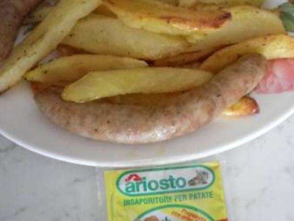 Salsicce di pollo con patate aromatizzate al forno - Preparazione tappa 1