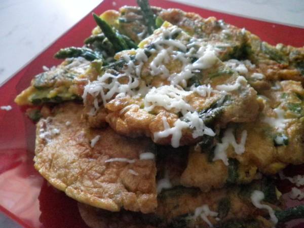 Frittata di asparagi e Scamorza al Tartufo del Caseificio 3 Monti - Preparazione tappa 1