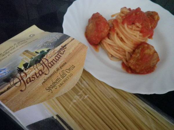 Spaghetti con sugo al pomodoro fresco e polpette di alici - Preparazione tappa 1