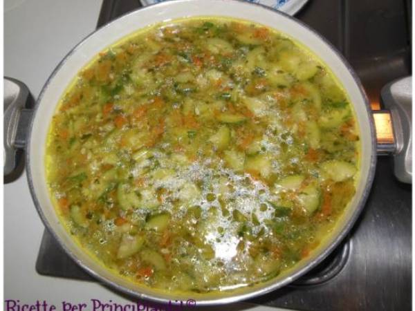 Risotto integrale con zucchine e fiori di zucca (vegano) - Preparazione tappa 5