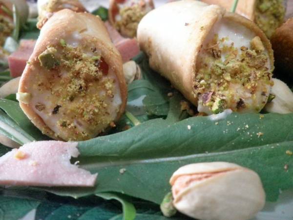 Cannolo Salato con mousse di Chiara Mortadella Bologna - Preparazione tappa 1