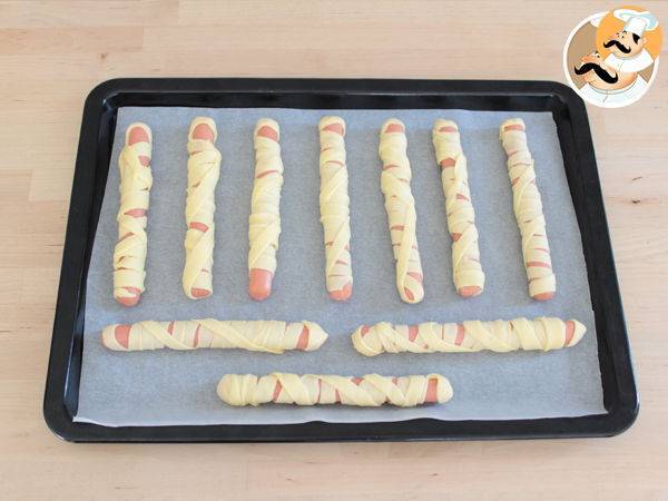 Ricetta per Halloween - Mummie di Wurstel - Preparazione tappa 3