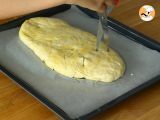 Tappa 8 - Focaccia farcita con cipolla e pancetta