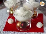 Tappa 8 - Crema Raffaello, il dolce al cucchiaio da favola in una pallina di Natale