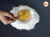 Tappa 1 - Sorpresine, come fare in casa questo formato di pasta all'uovo