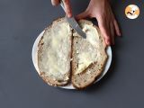 Tappa 8 - Grilled Cheese sandwich: la versione rivisitata con pollo, cheddar, avocado e bacon