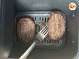 Hamburger in friggitrice ad aria: pronti in pochissimi minuti! - Preparazione tappa 2