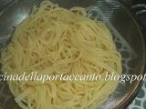 Tappa 4 - Spaghetti poveri con salsa salernitana