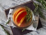 Acqua aromatizzata pompelmo e rosmarino: la bevanda detox senza zucchero aggiunto, foto 2