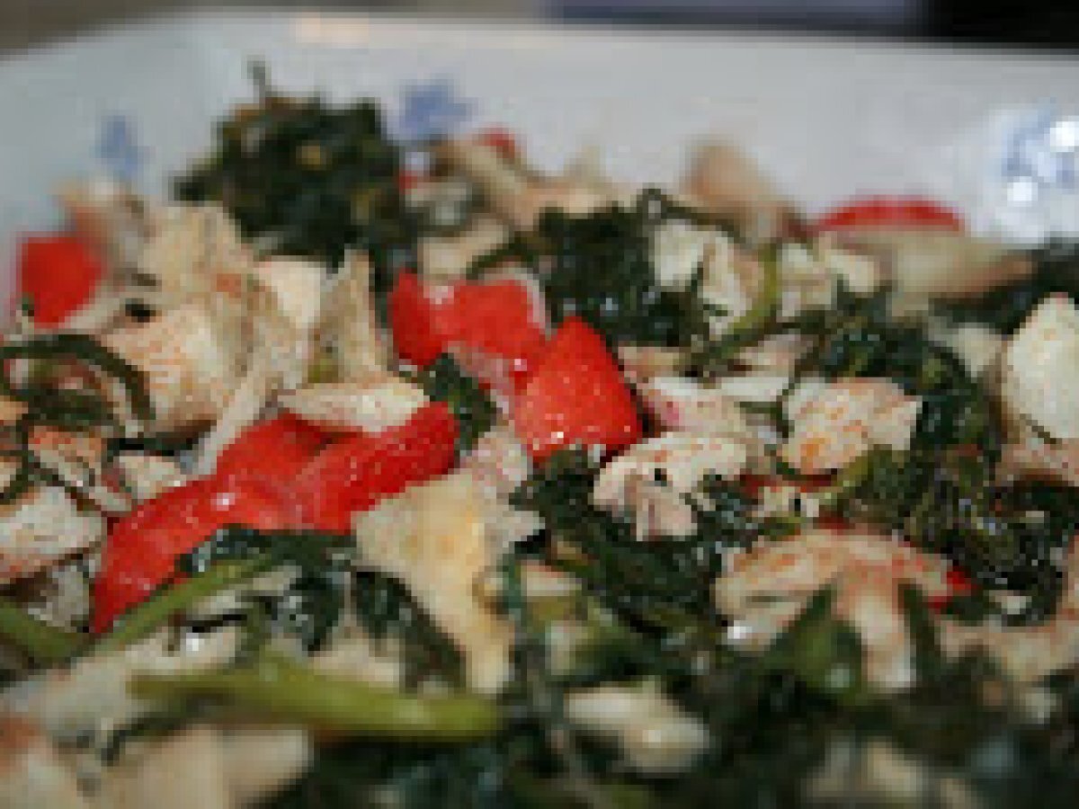Agretti con cernia e fragole