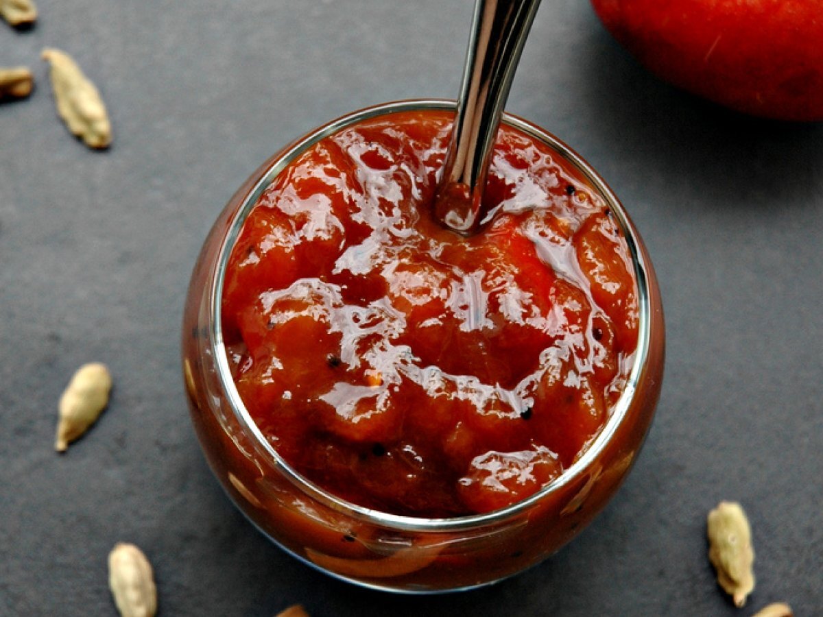 Agrodolce: chutney di pesche e peperoni rossi