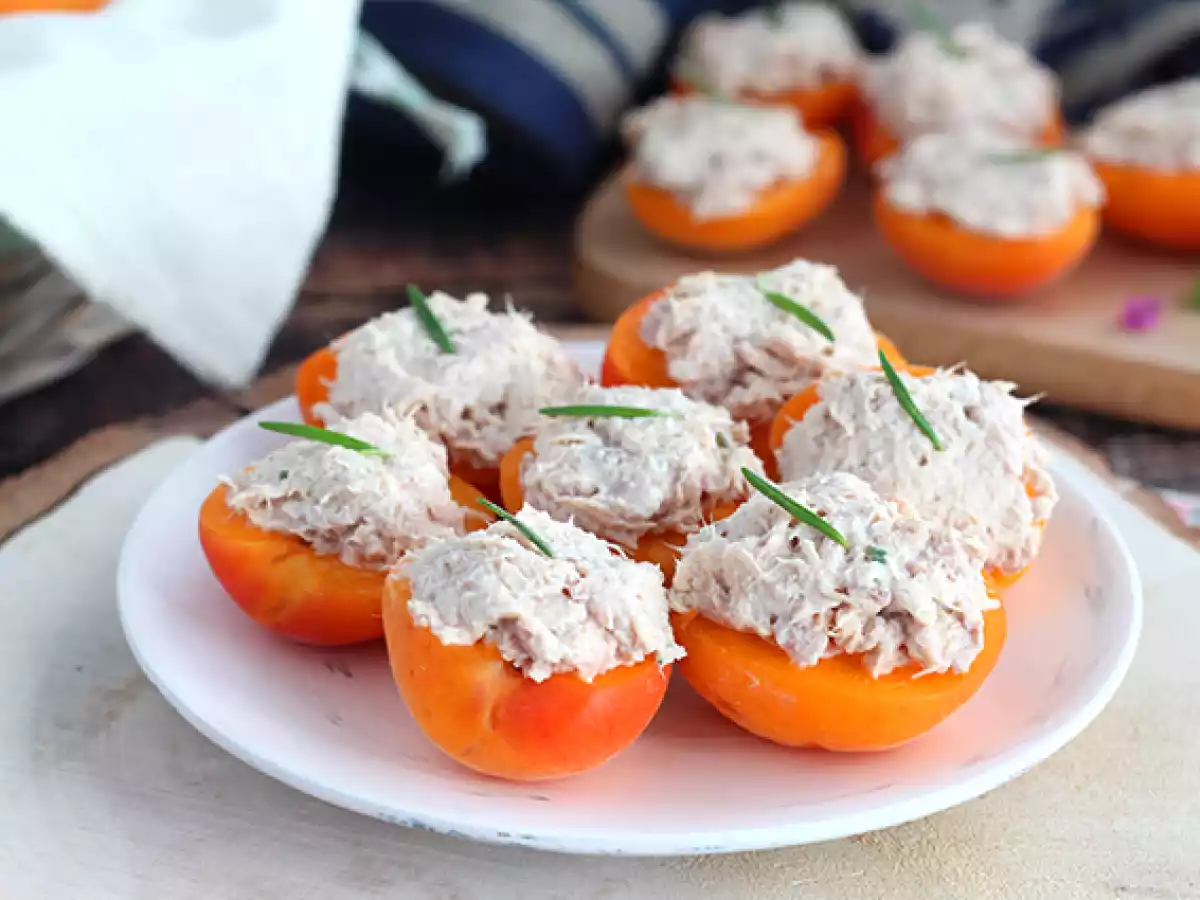 Albicocche ripiene con tonno e rosmarino - foto 2