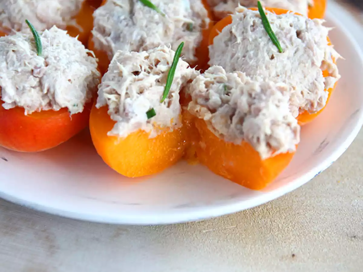 Albicocche ripiene con tonno e rosmarino - foto 3