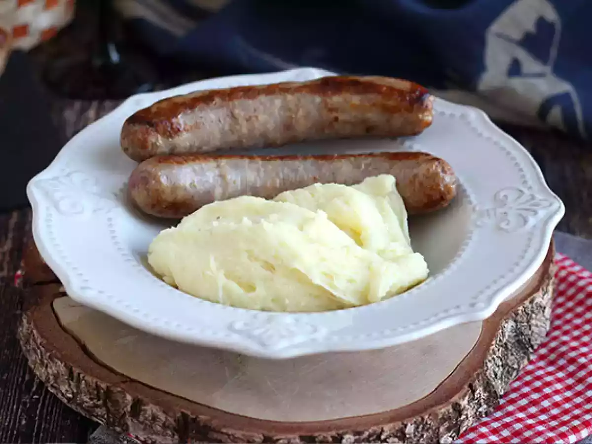 Aligot, il purè di patate filante - ricetta tradizionale francese - foto 3