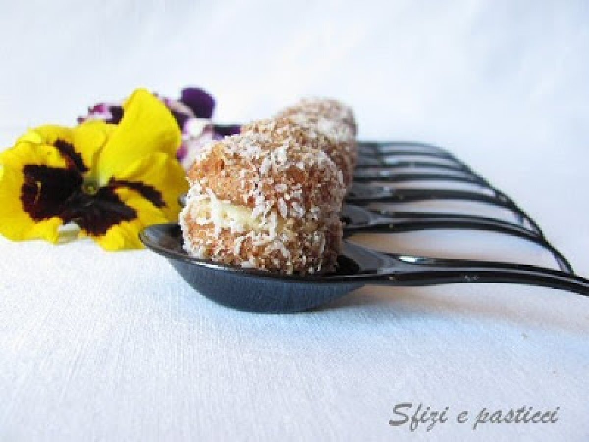 Amaretti con mascarpone e cocco