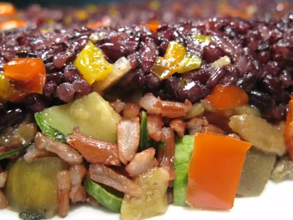 Anello di riso bicolore alle verdure - foto 3