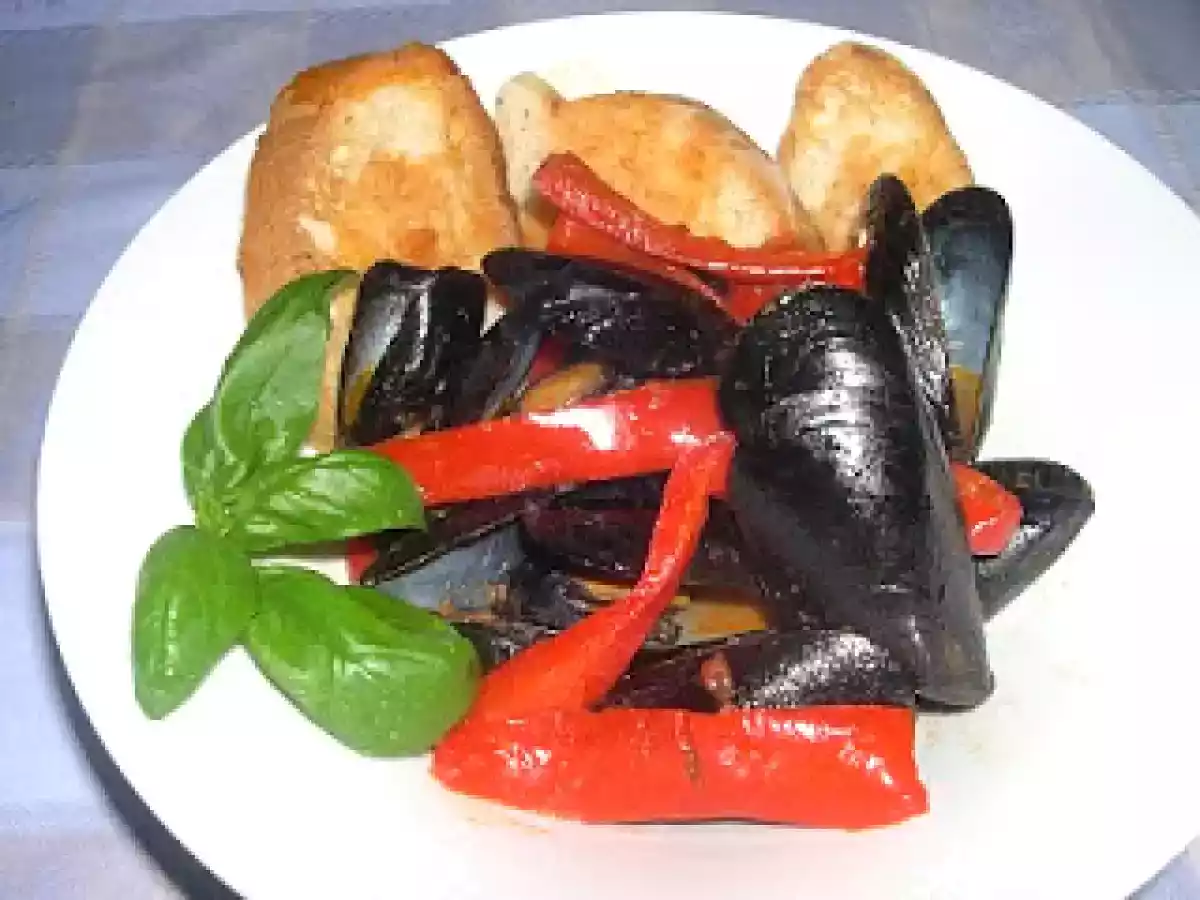 Antipasto di cozze e peperoni