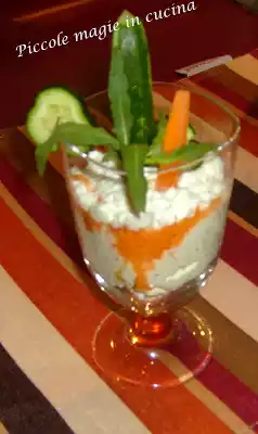Antipasto estivo: coppa verdure e formaggi