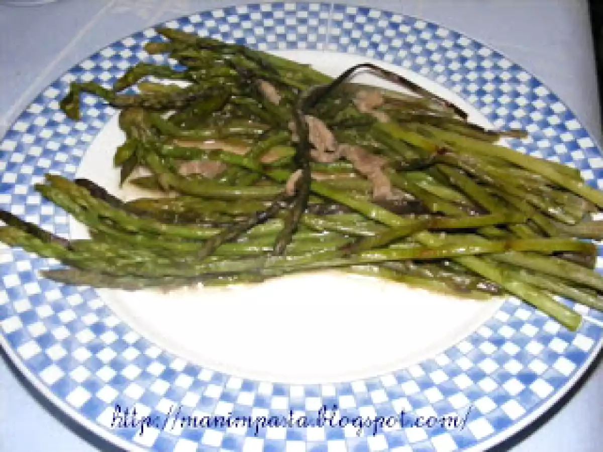 Asparagi in salsa di acciughe