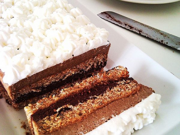 Avereventanni Auguri A Me Mattonella Con Bavarese Al Caffe E Ganache Al Cioccolato Ricetta Petitchef