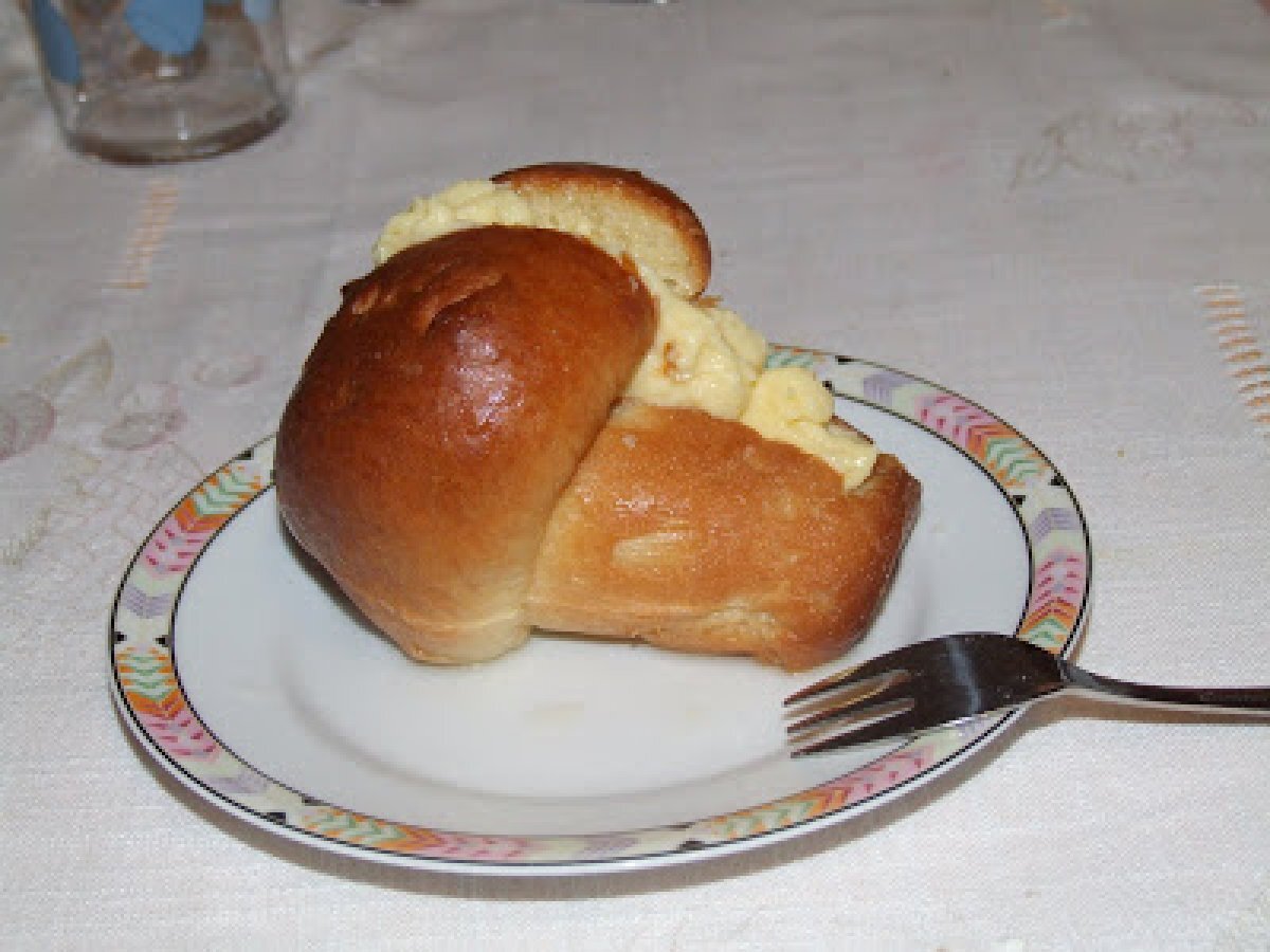 Babà al rum napoletano