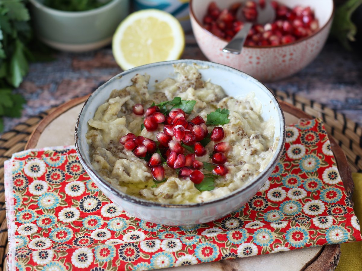 Baba ganoush, la deliziosa crema di melanzane mediorientale - foto 4