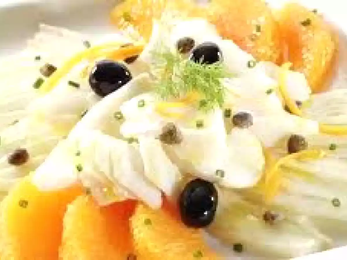 Baccalà marinato con arancia, finocchi e olive nere