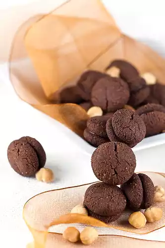 Baci di dama al cioccolato fondente
