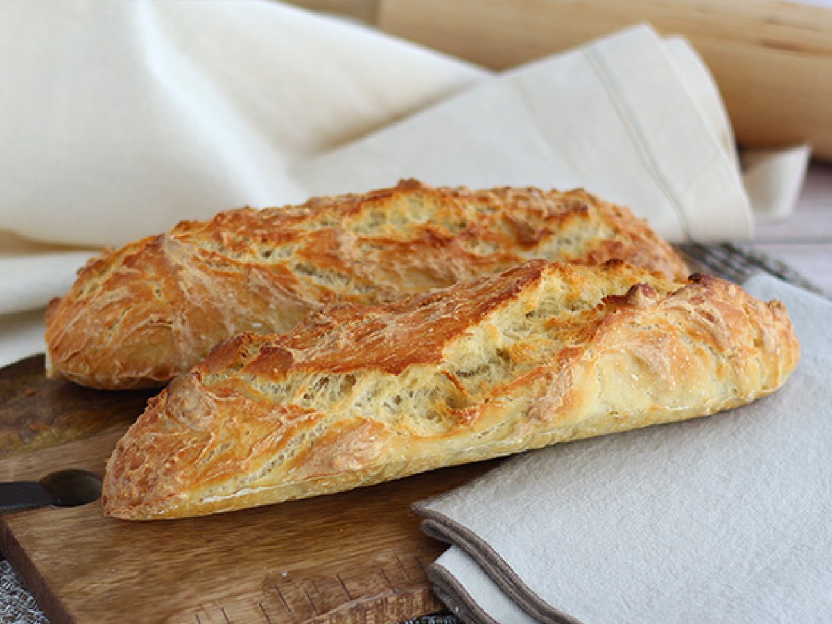 Baguette, la ricetta facile per prepararla a casa