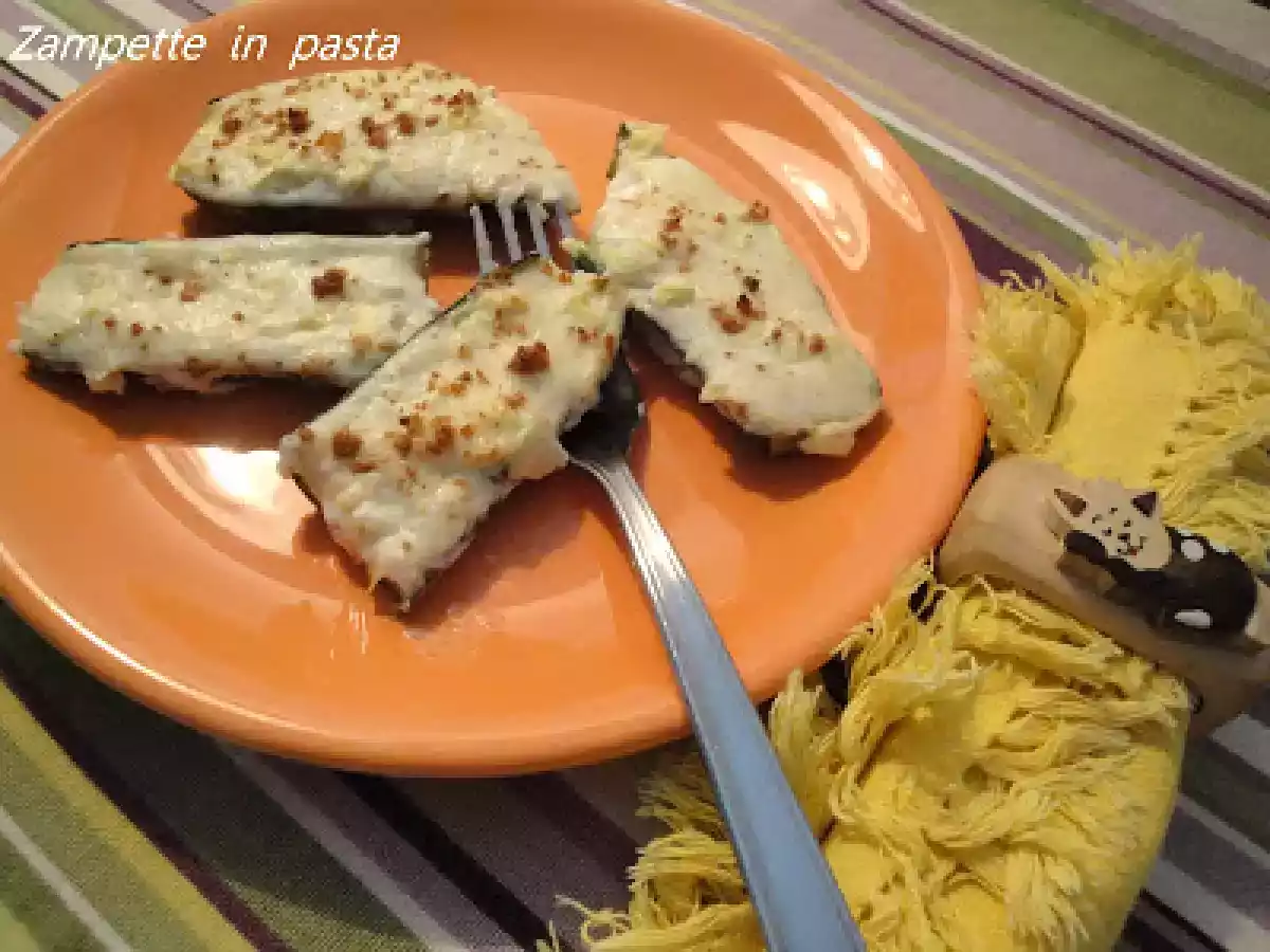 BARCHETTE DI ZUCCHINE CON BESCIAMELLA AL PARMIGIANO - foto 2