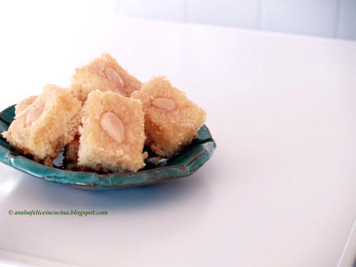 Basbousa (dolce arabo di semolino)
