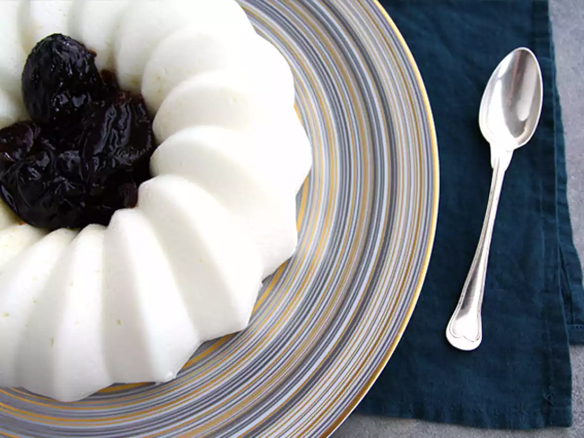 Biancomangiare al cocco con coulis di prugne secche - foto 6