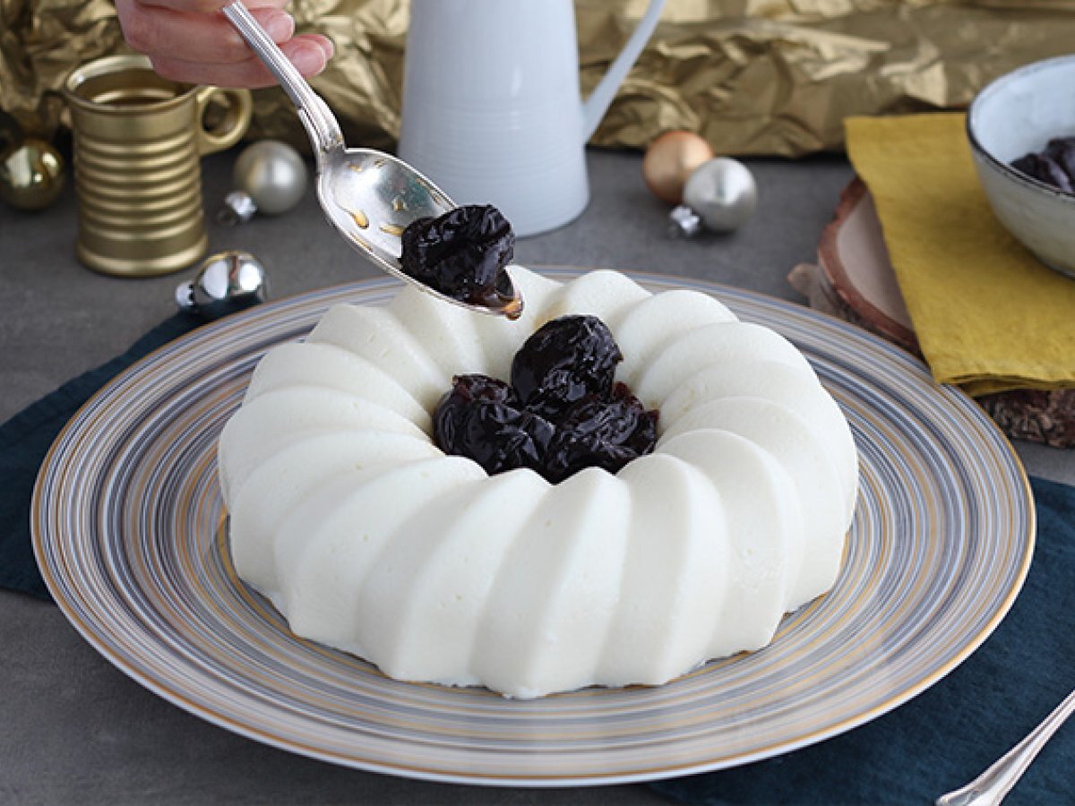 Biancomangiare al cocco con coulis di prugne secche - foto 7