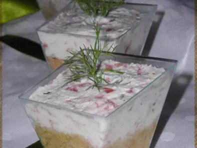 Bicchierini di cheese cake salati ai taralli e crema alla finocchiona
