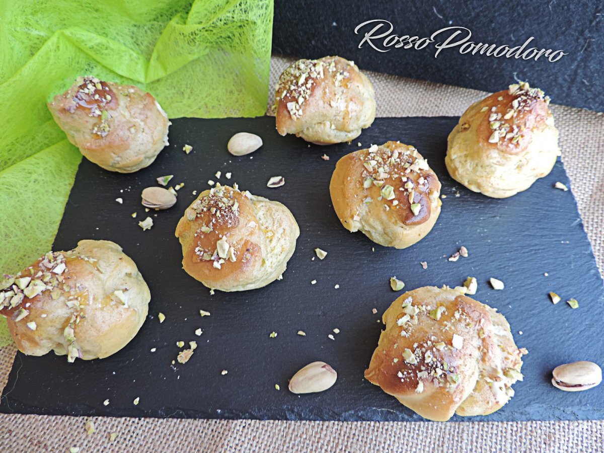 Bignè al pistacchio