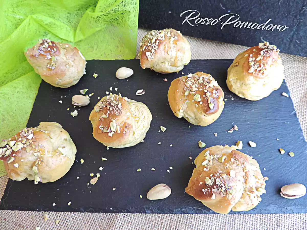 Bignè al pistacchio