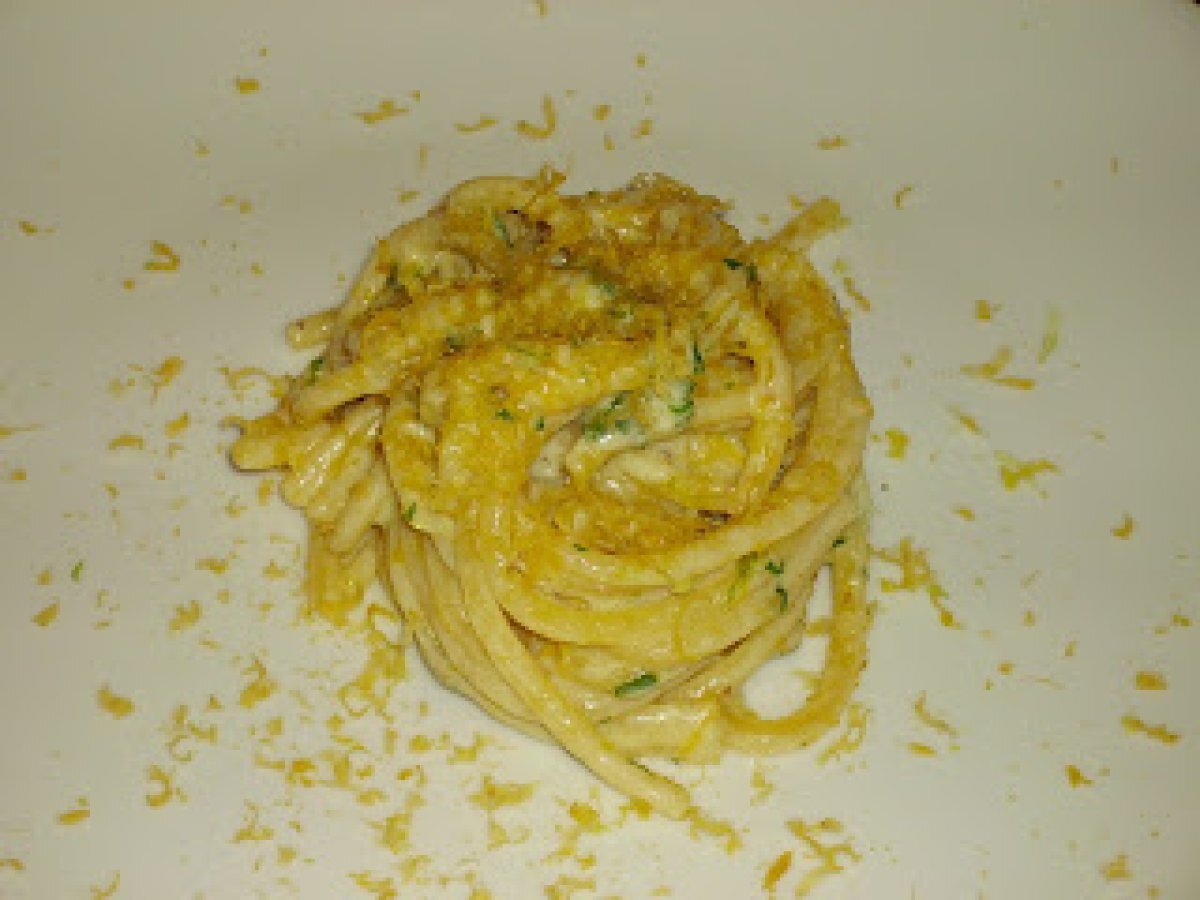 Bigoli al torchio con bottarga e gremolada di agrumi