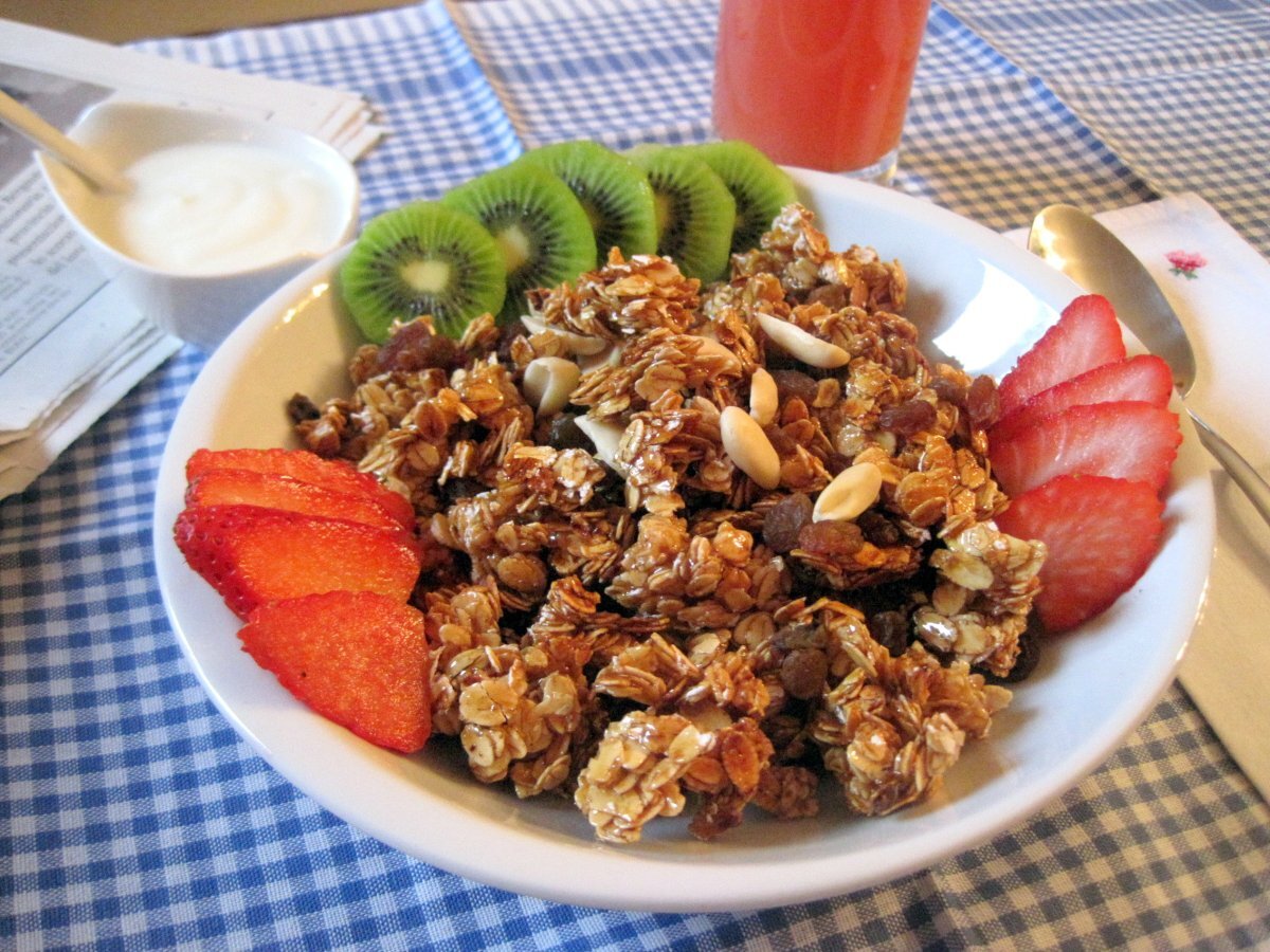 Bircher Muesli con yogurt e spremuta di pompelmo - foto 2