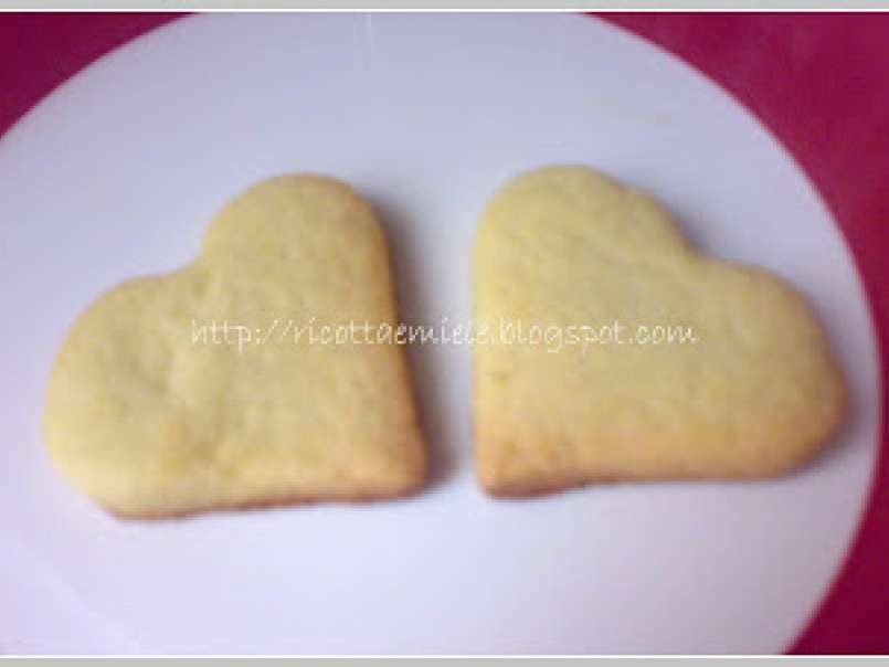 Biscotti a cuoricini cotti nel forno a microonde, foto 1
