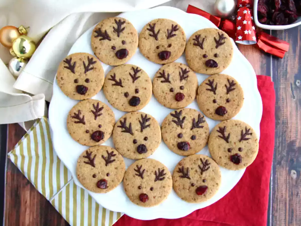 Biscotti a forma di renna (senza glutine e vegani)