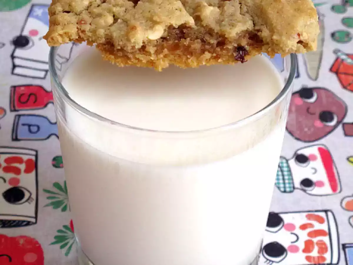 Biscotti al burro d'arachidi e gocce di cioccolato