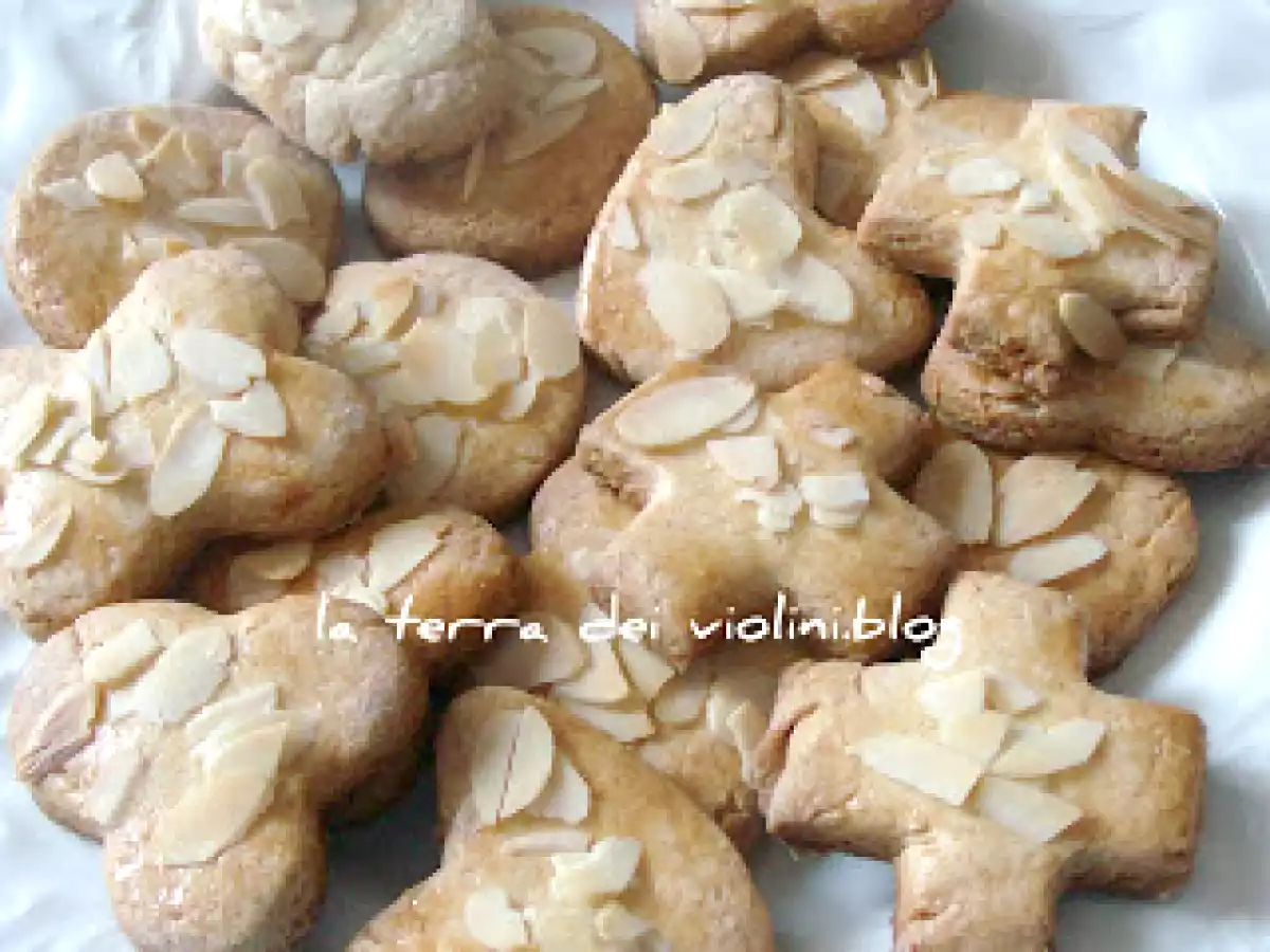 Biscotti al cardamomo