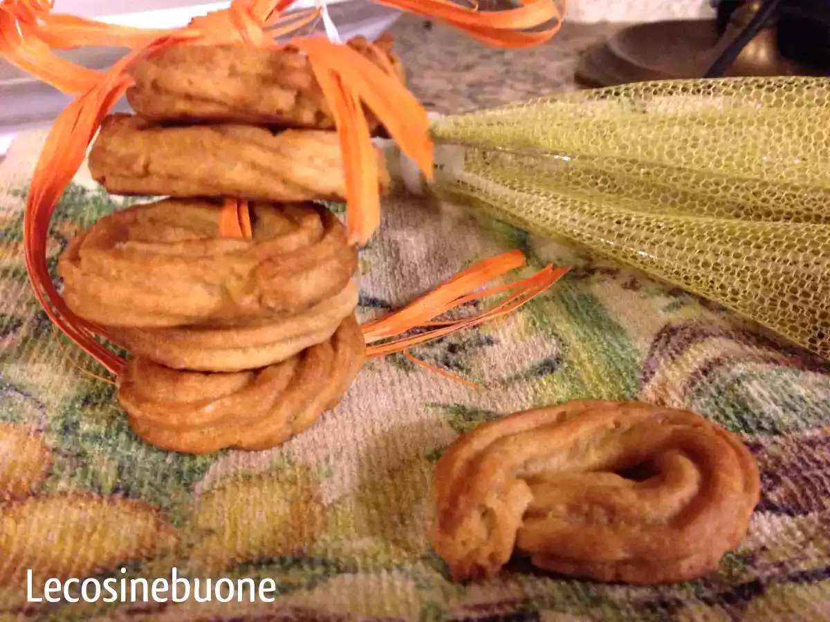 Biscotti al farro e miele di castagno